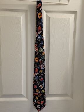 Vintage 1990's NBA Novelty Tie Sports Memorabilla. Various Sports Logos
